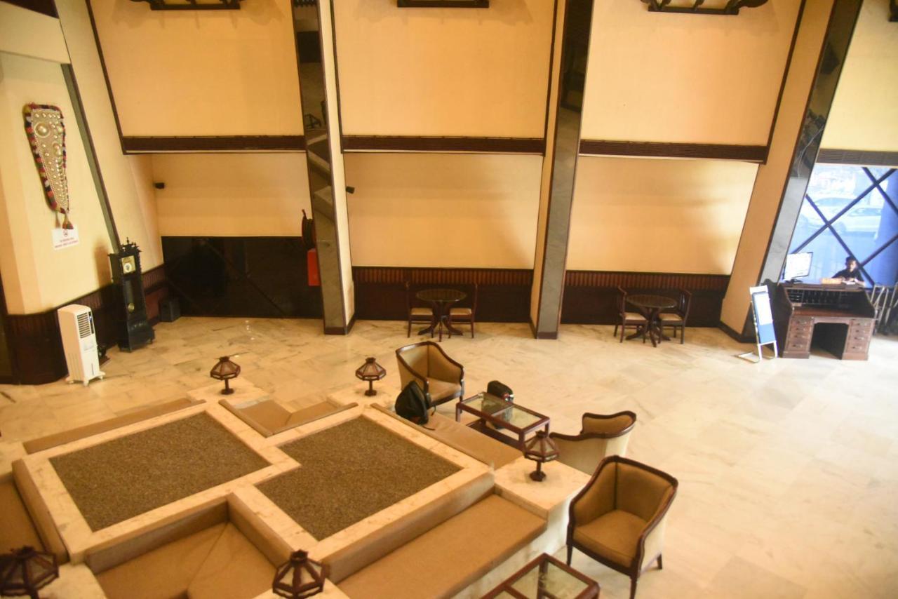 Manuelsons Malabar Palace Calicut Eksteriør billede