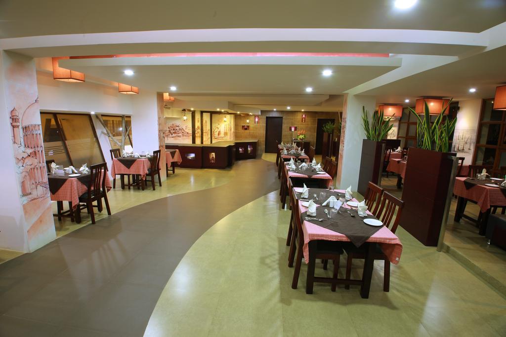 Manuelsons Malabar Palace Calicut Eksteriør billede