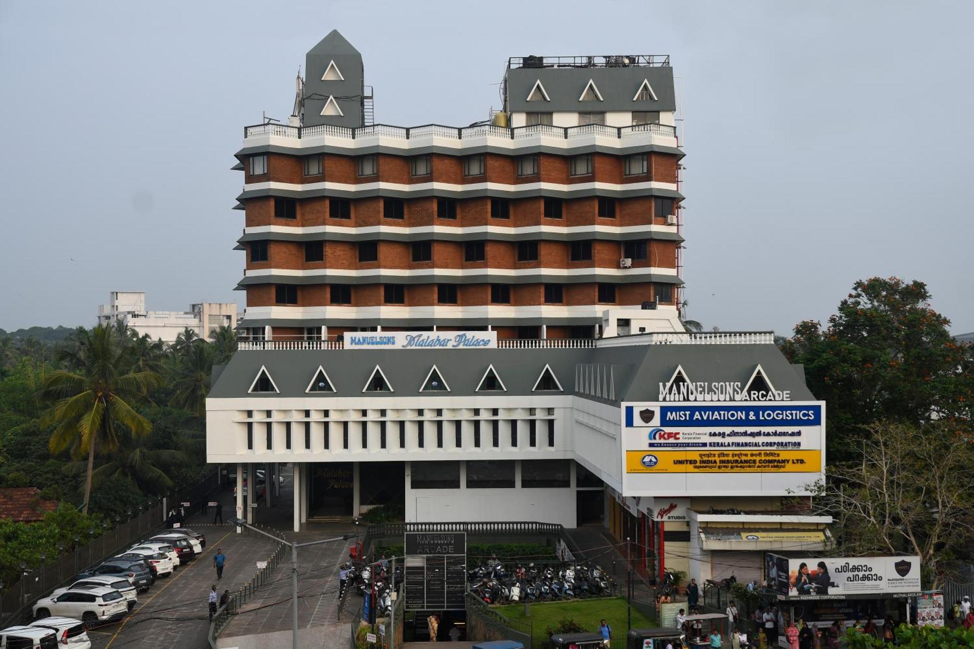 Manuelsons Malabar Palace Calicut Eksteriør billede