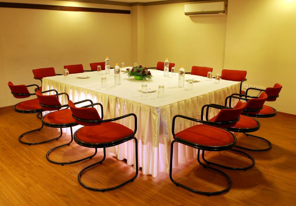 Manuelsons Malabar Palace Calicut Eksteriør billede